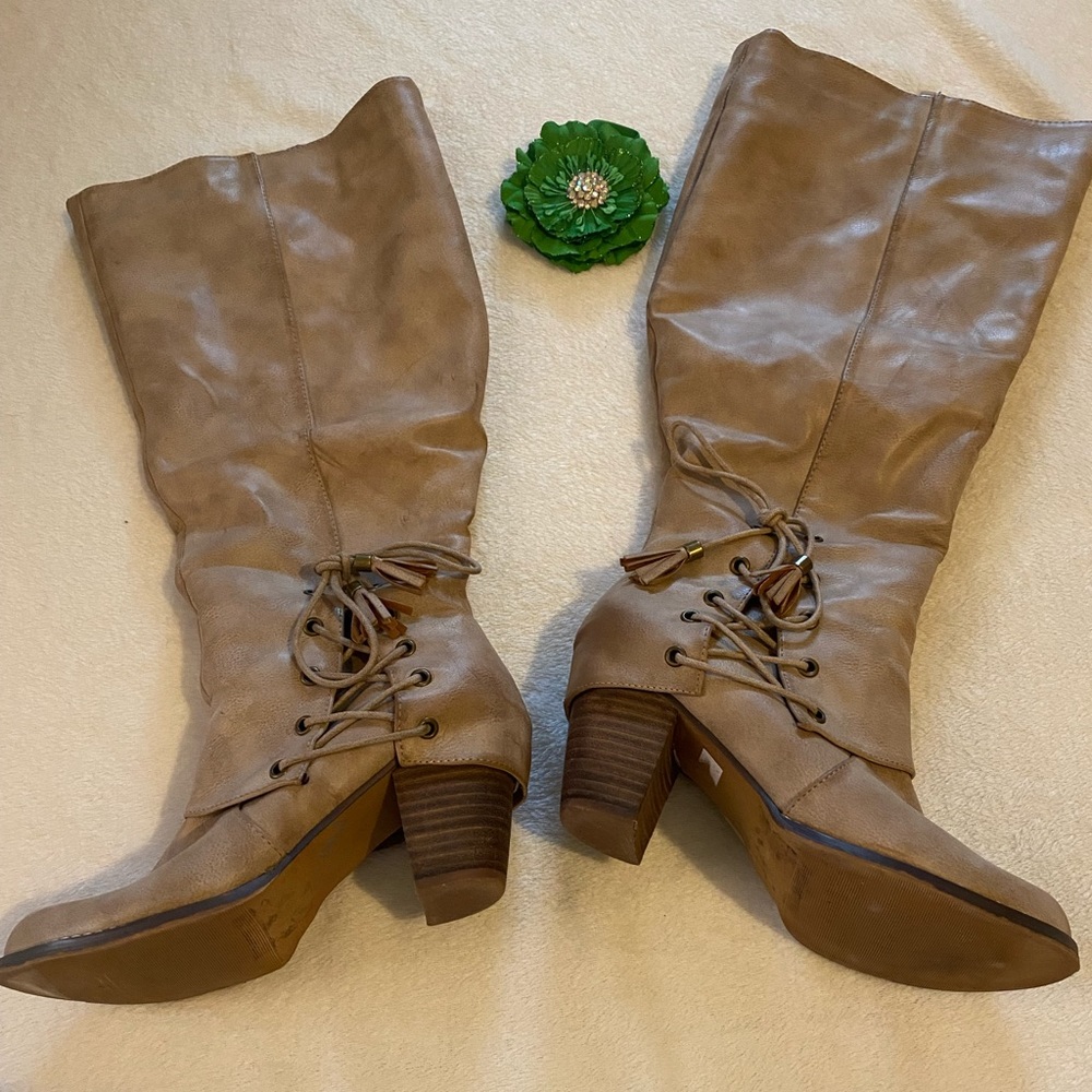TORRID boots